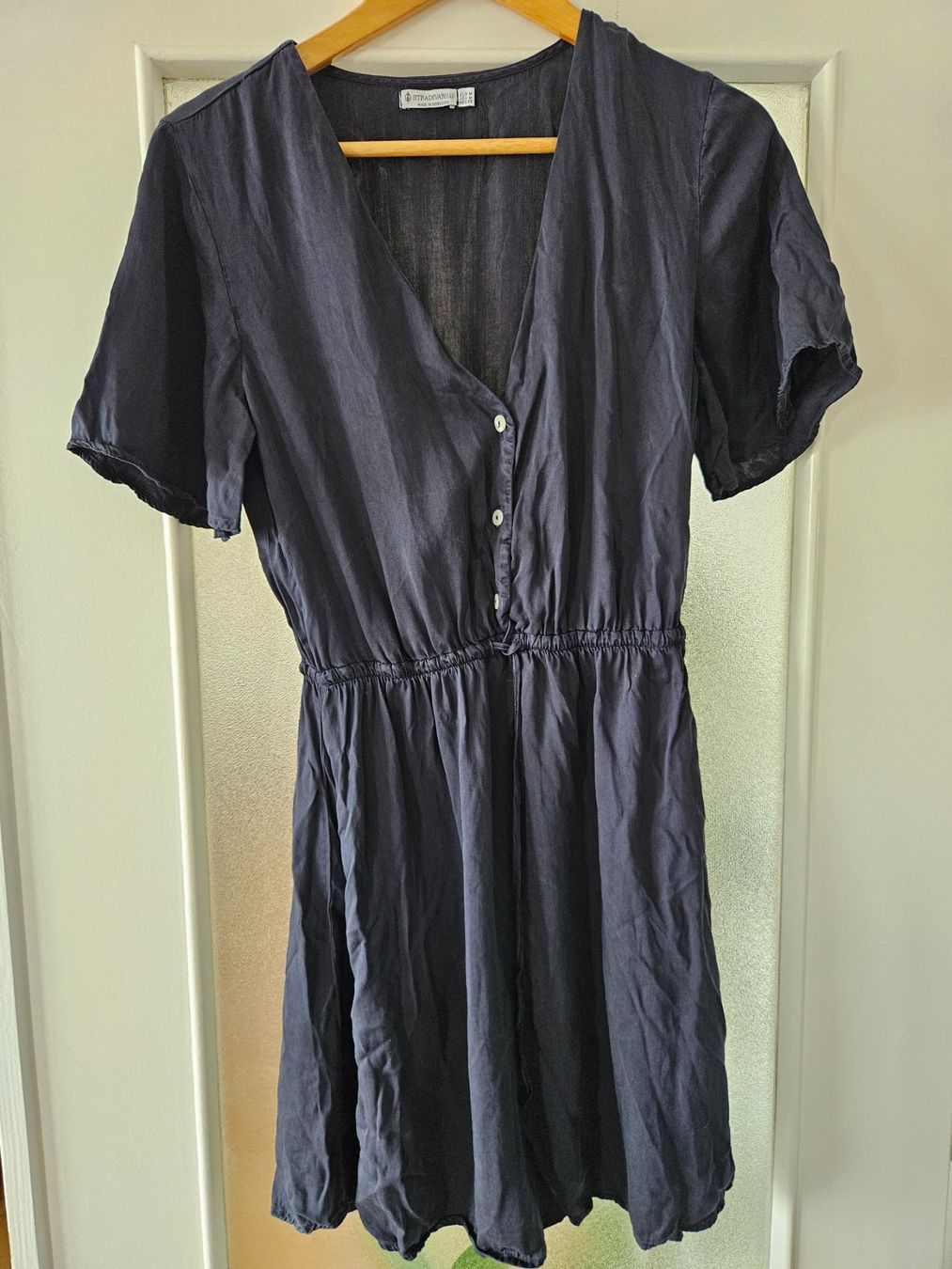 Stradivarius Vestiti: Lyocell dress Stradivarius – Nuovo (secondo la descrizione) da Genève venduto da ele_b7wq