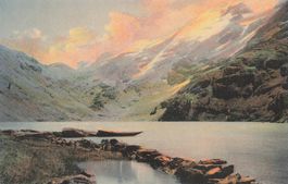Engstlenalp BE Engstlensee Bergsee mit Boot und verschneiten