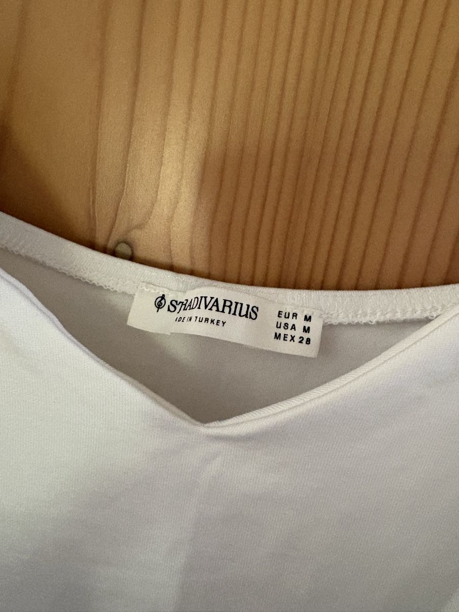 Stradivarius Top: Stradivarius Bidy Neu! Gr. M / 38 – Nuovo (secondo la descrizione) da Grindelwald venduto da Kikaa99 1