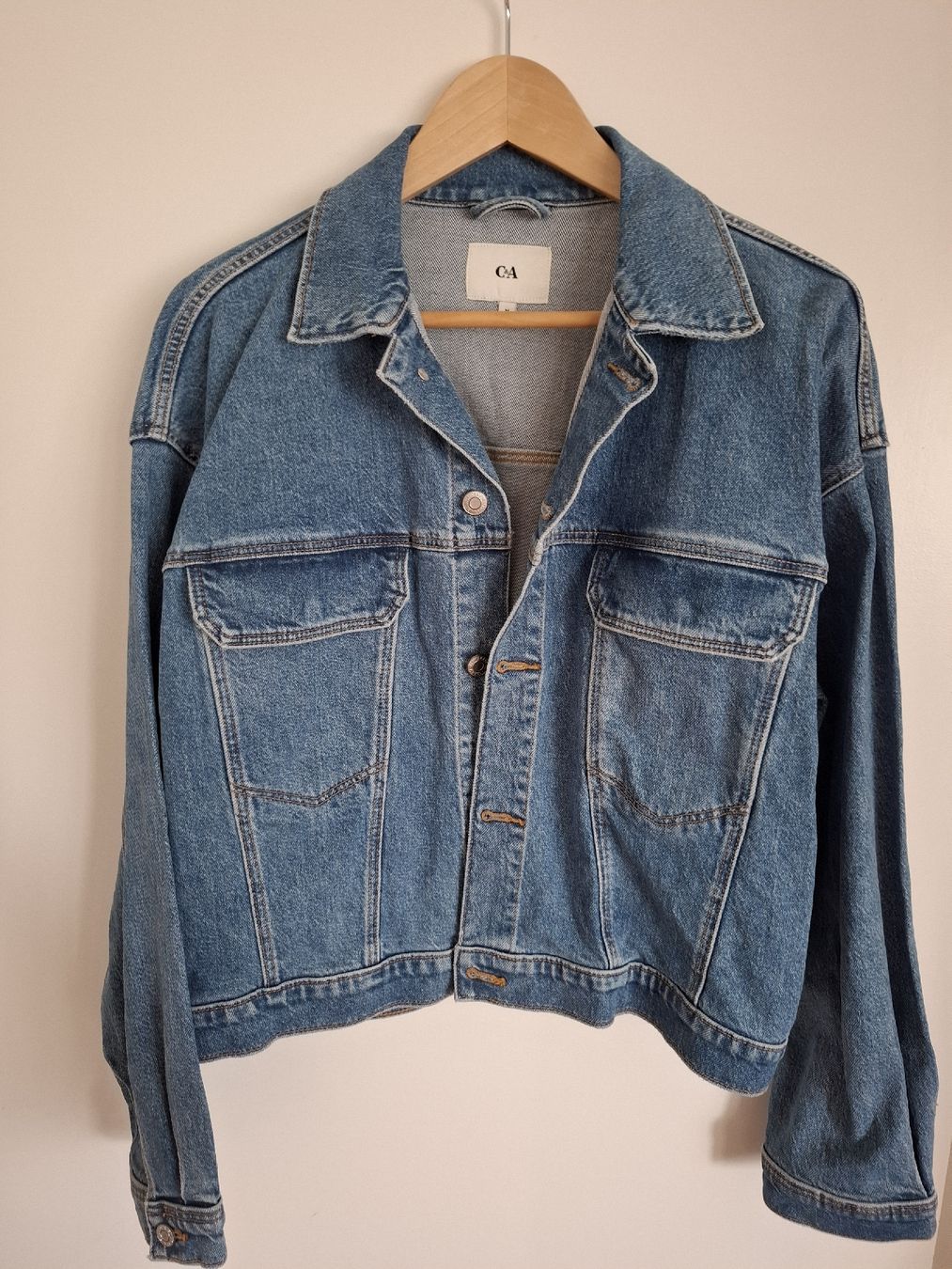 Giacche: Veste en jean’s neuve taille M – Nuovo e nell'imballaggio originale da Biel/Bienne venduto da Lionne72