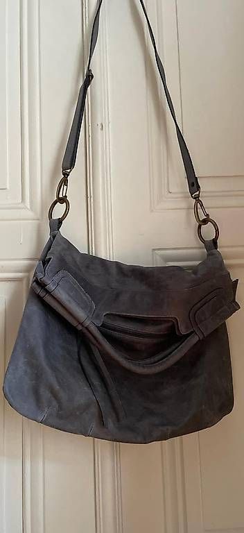 Borse da donna: Sac à main pratiquement neuf – Nuovo (secondo la descrizione) da Davesco-Soragno venduto da dai_925z 1