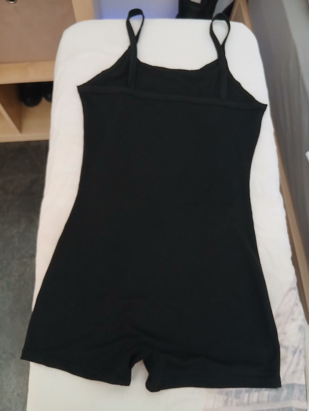 Tute: Einteiler Jumpsuit "Onezie" Grösse XS – Nuovo (secondo la descrizione) da Galgenen venduto da Liv_Steinauer_1 1