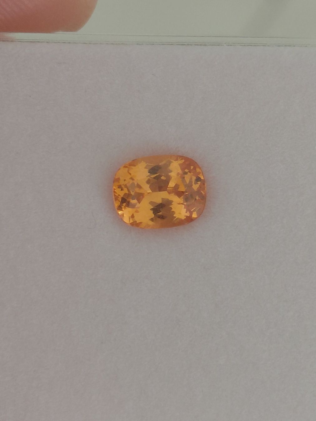 Pietre preziose: Spessartite 1.8 Glowing – Usato da Bévilard venduto da Yougems 3