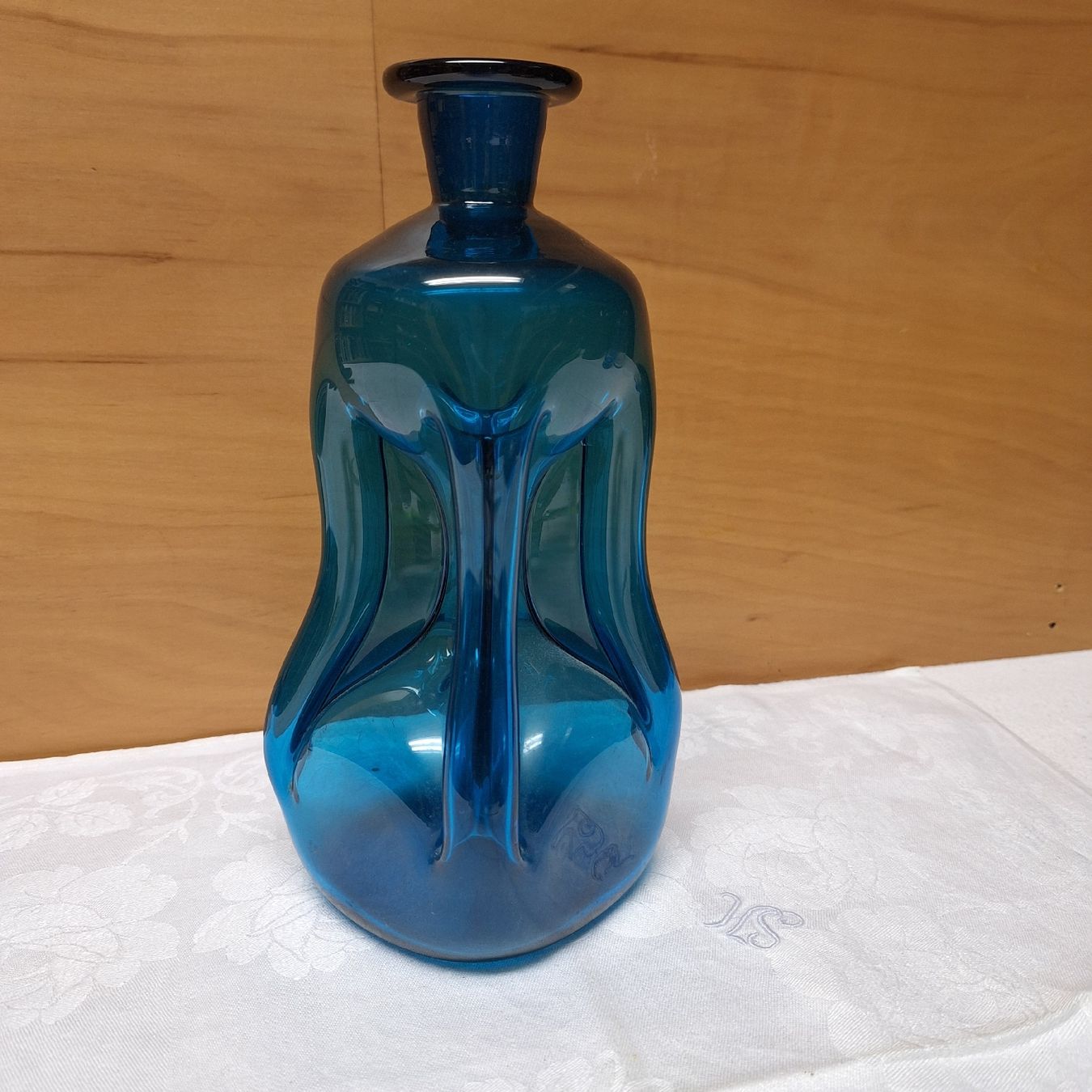 Bottiglie: Schöne Gluckerflasche in hübschem Blauton – Usato da Winterthur venduto da Goldpipau 3