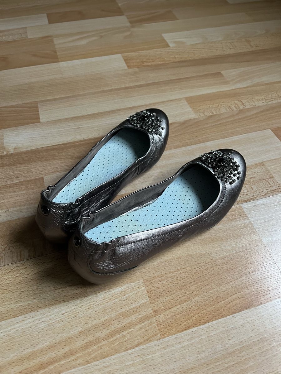 Tamaris Damenschuhe: Elegante Leredballarin Tamaris, Gr. 40 – Gebraucht aus Liebefeld von nat_h5l8 1