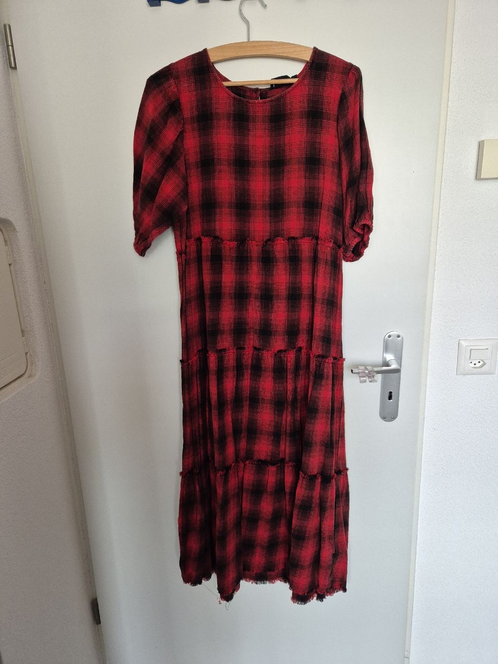 Vestiti: Kleid Dengual L – Usato da Würenlingen venduto da kuh33