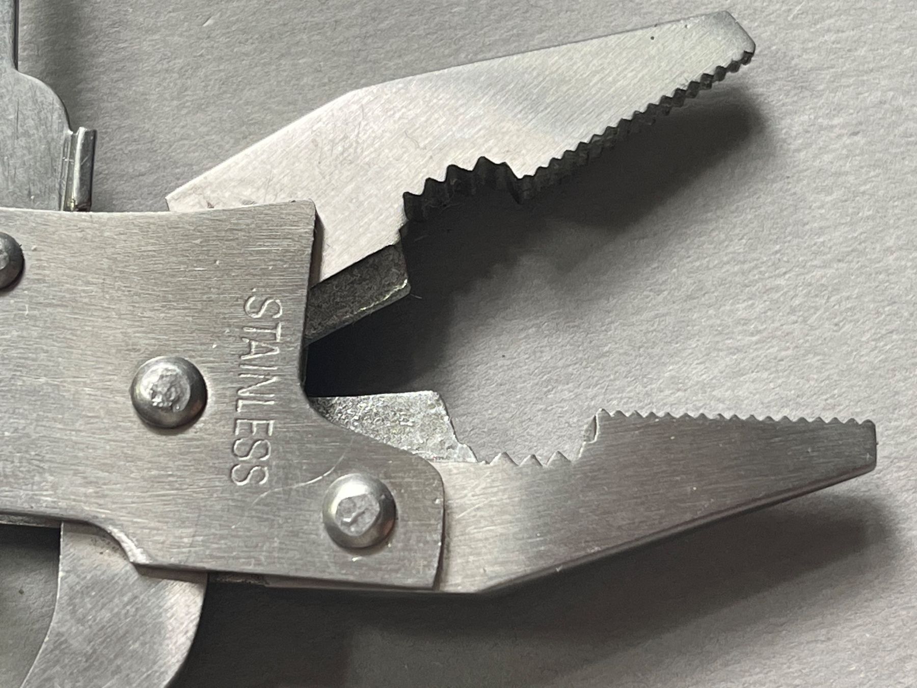 Tous les outils: Neuwertiges Multitool mit Etui – Neuf (Voir description) à Zürich par FV.vintage 4