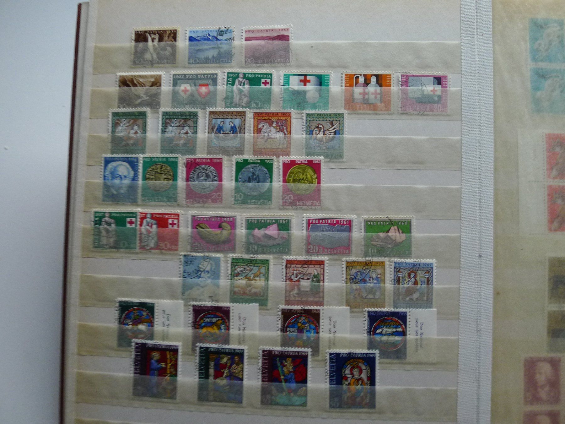 Tutti i francobolli: 4 Alben schweizer Briefmarken 79 Bildern – Usato da Dagmersellen venduto da q1w2e3r4 2