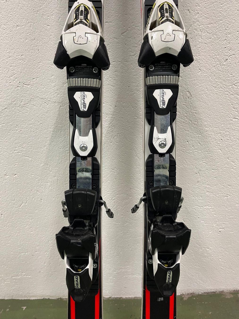 Head Sci: Head Slalom Ski i.sl Team / 151 cm – Usato da Wettingen venduto da ica_z2mc 1