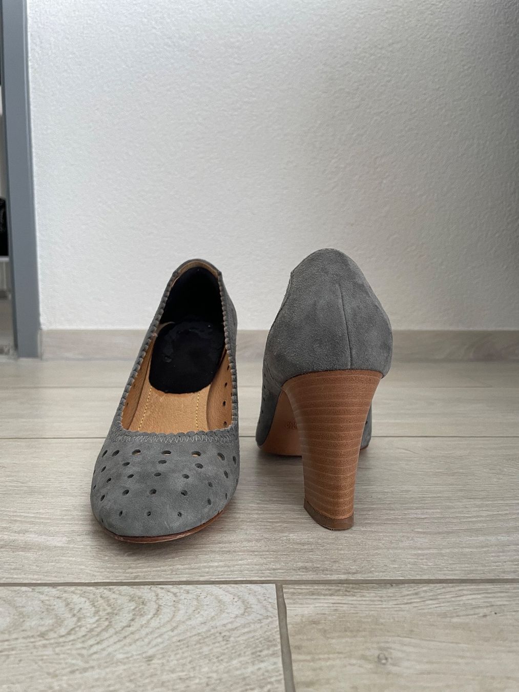 Damenschuhe: elegante Damenschuhe in Grösse 35, Echtleder – Gebraucht aus Thundorf von paglialongamaria