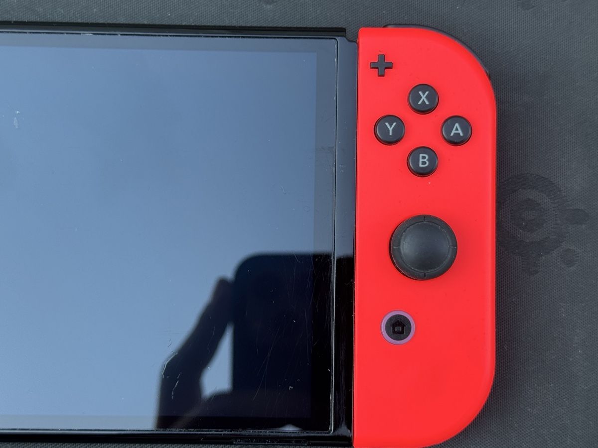 Nintendo Consoles: Nintendo Switch OLED – D'occasion à Genève par kaldwin 6