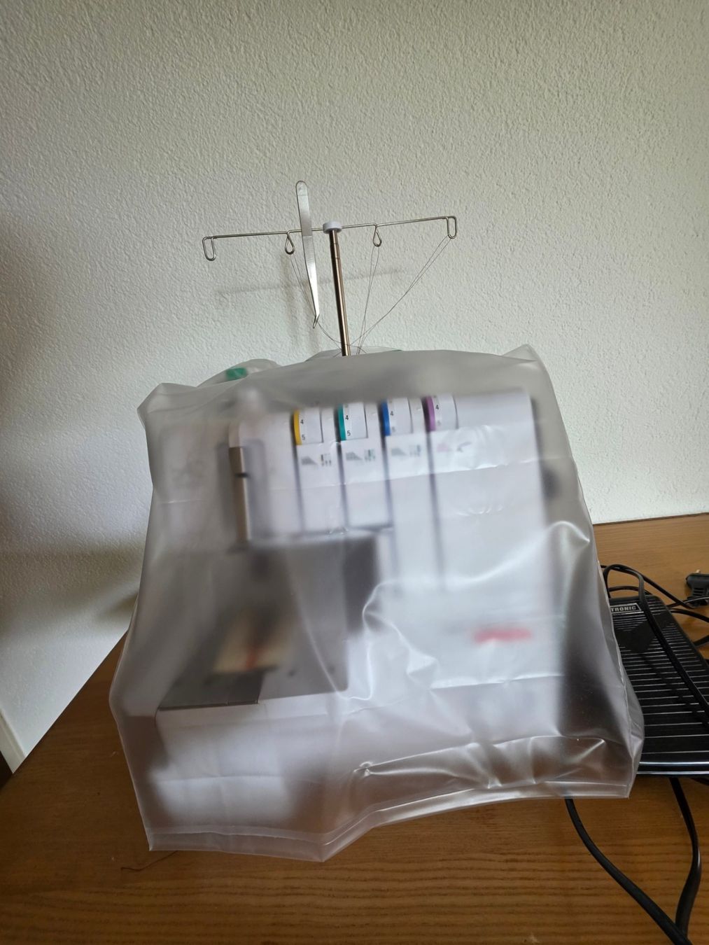 Bernina Macchine da cucire: Bernette Coverlock – Nuovo (secondo la descrizione) da Aesch BL venduto da rahas 2