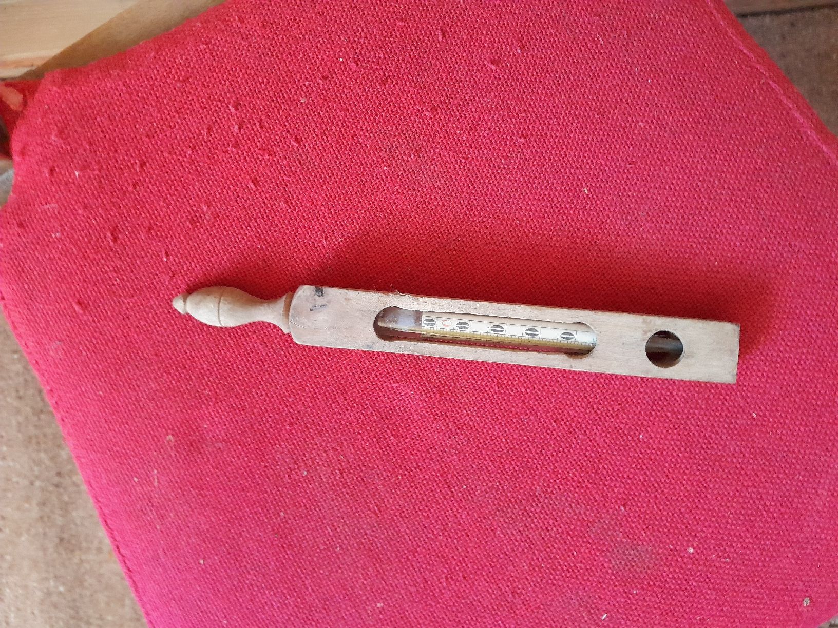 Sonstiges für Haushalt & Wohnen: Holztermometer – Gebraucht aus Alterswil FR von jas_cp68