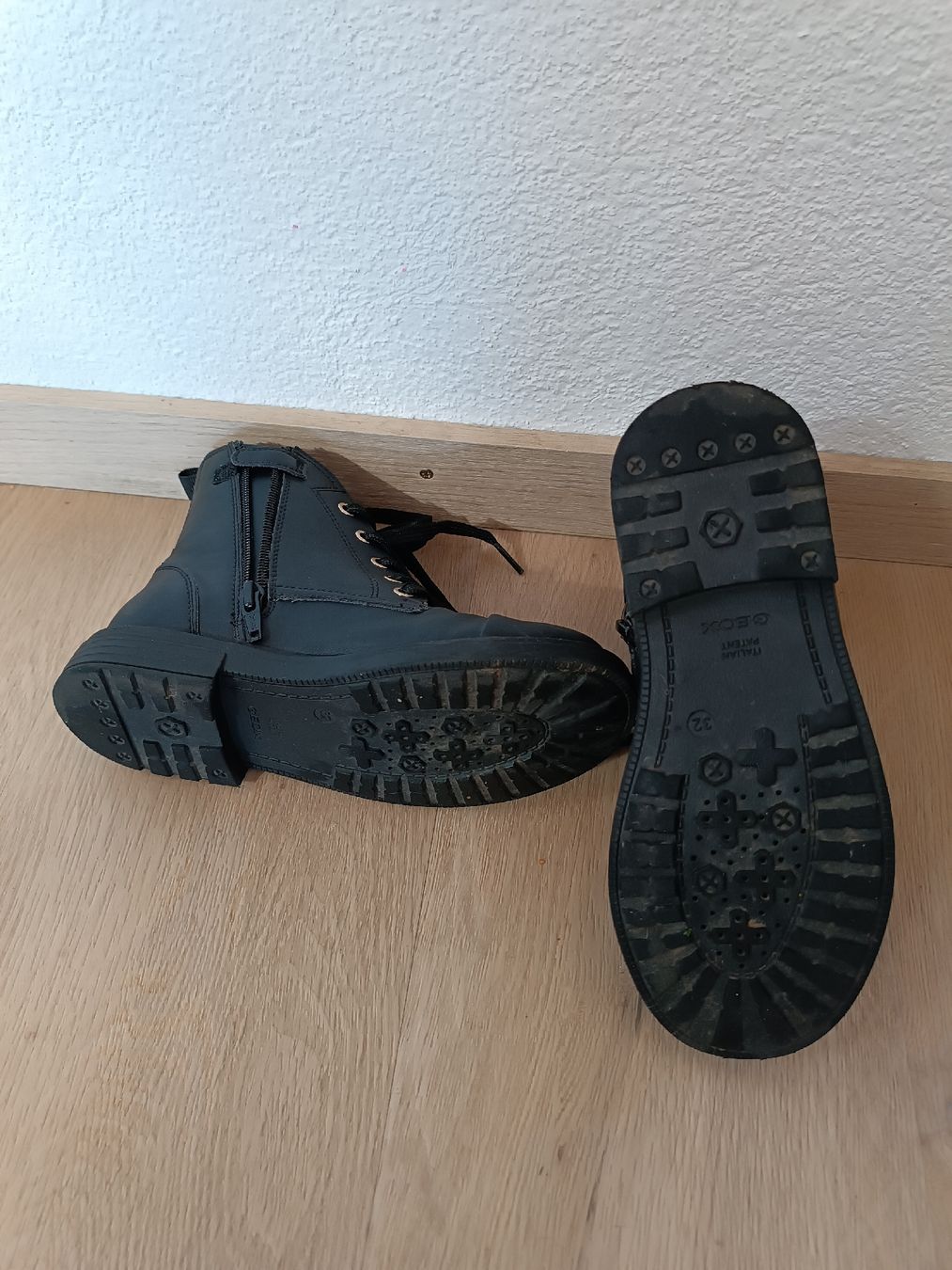 Geox Scarpe per ragazze: scarpe Geox 32 – Usato da Arbedo venduto da cuc_8zbh 3