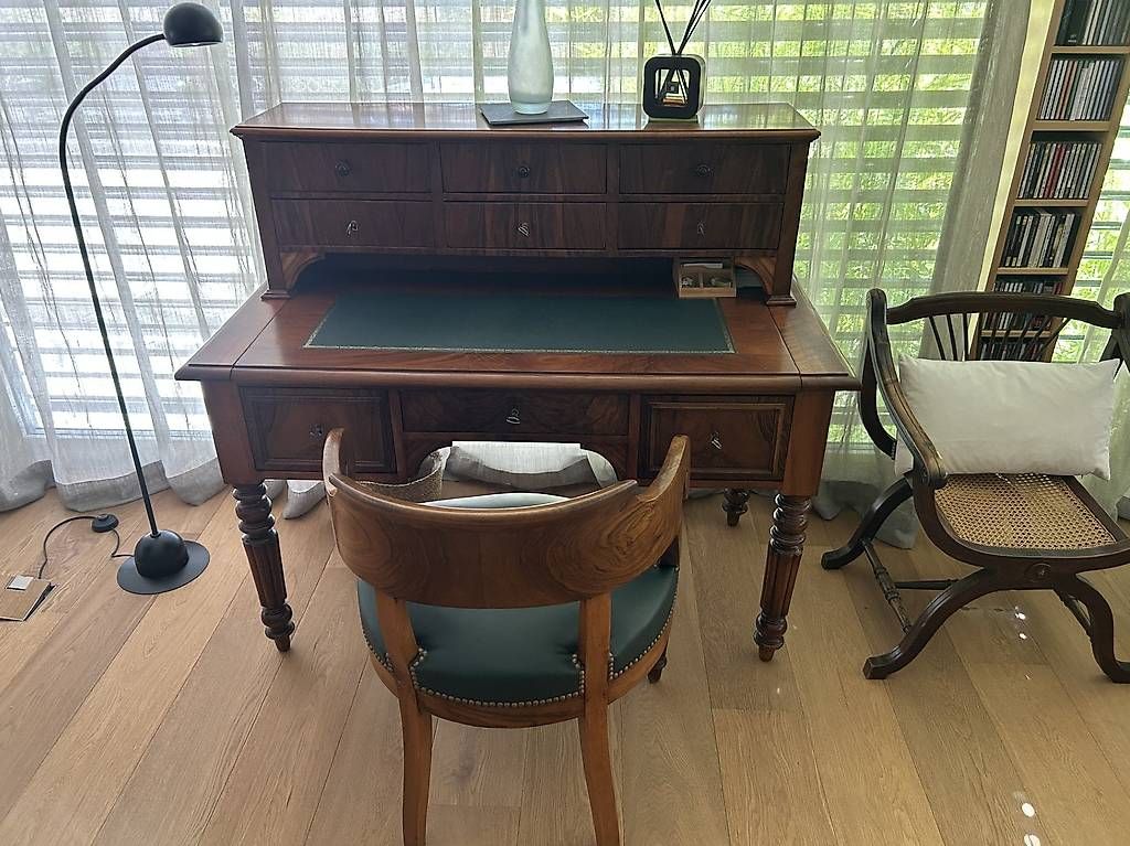 Poltrone: Bureau rénové avec son fauteuil – Usato da Mont-sur-Lausanne venduto da rmel
