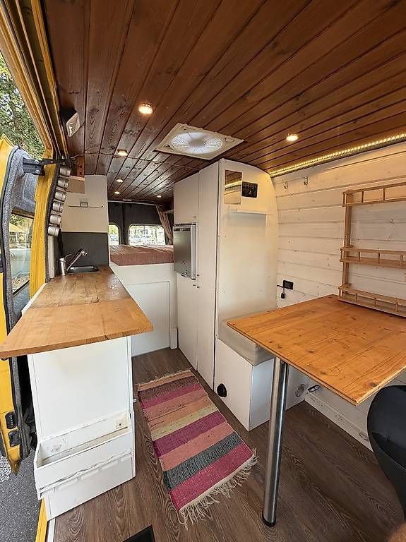 Renault Camping Fahrzeuge: Renault Master L3H2 Camper mit Charakter – Gebraucht aus Bern von Gysin15 2