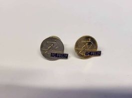 2 pin's football club prilly vintage