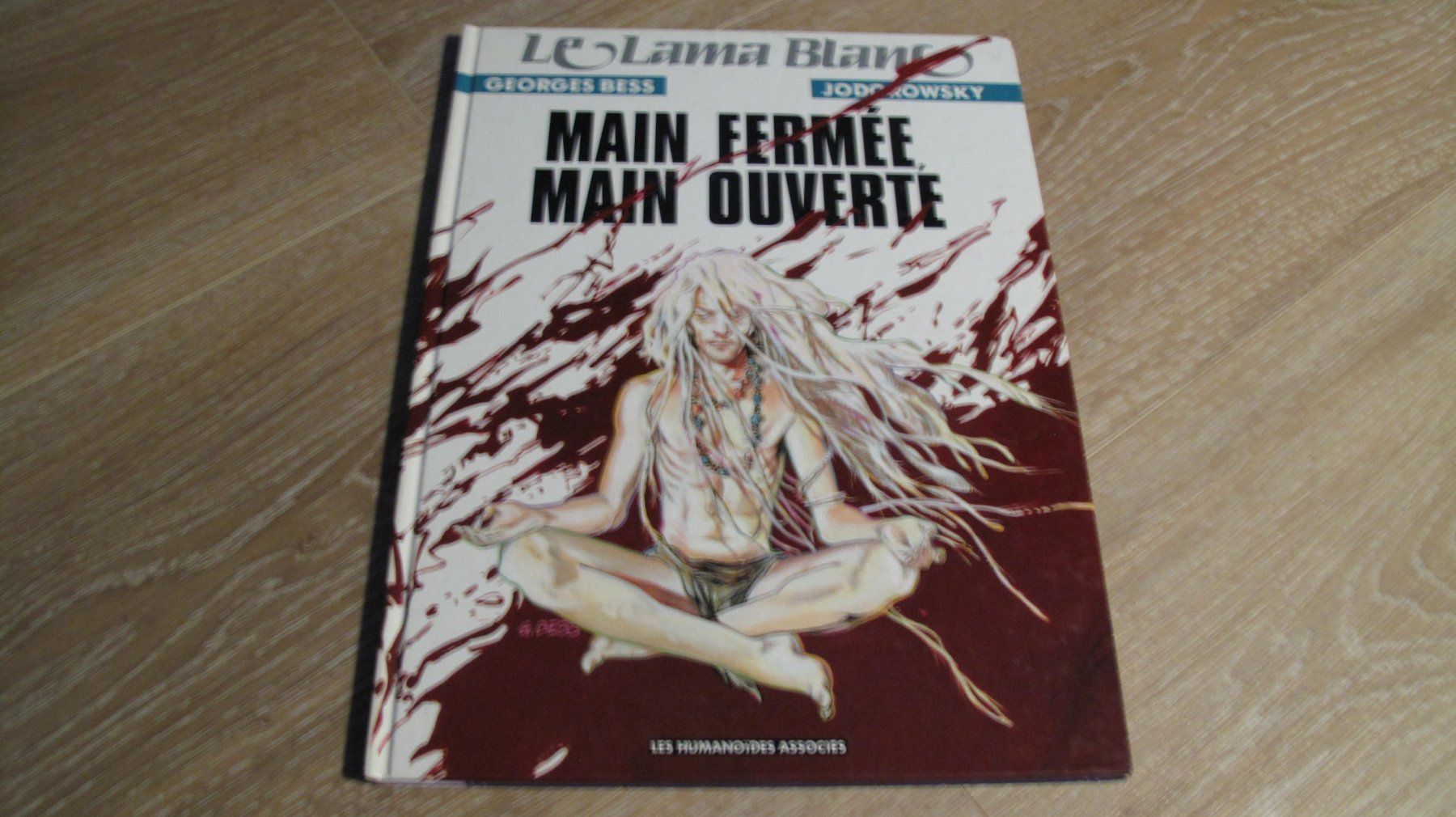 Fumetti: Le Lama blanc Tome 5 - Main fermée, main ouverte – Usato da Berg TG venduto da Volker-Kampfgarten