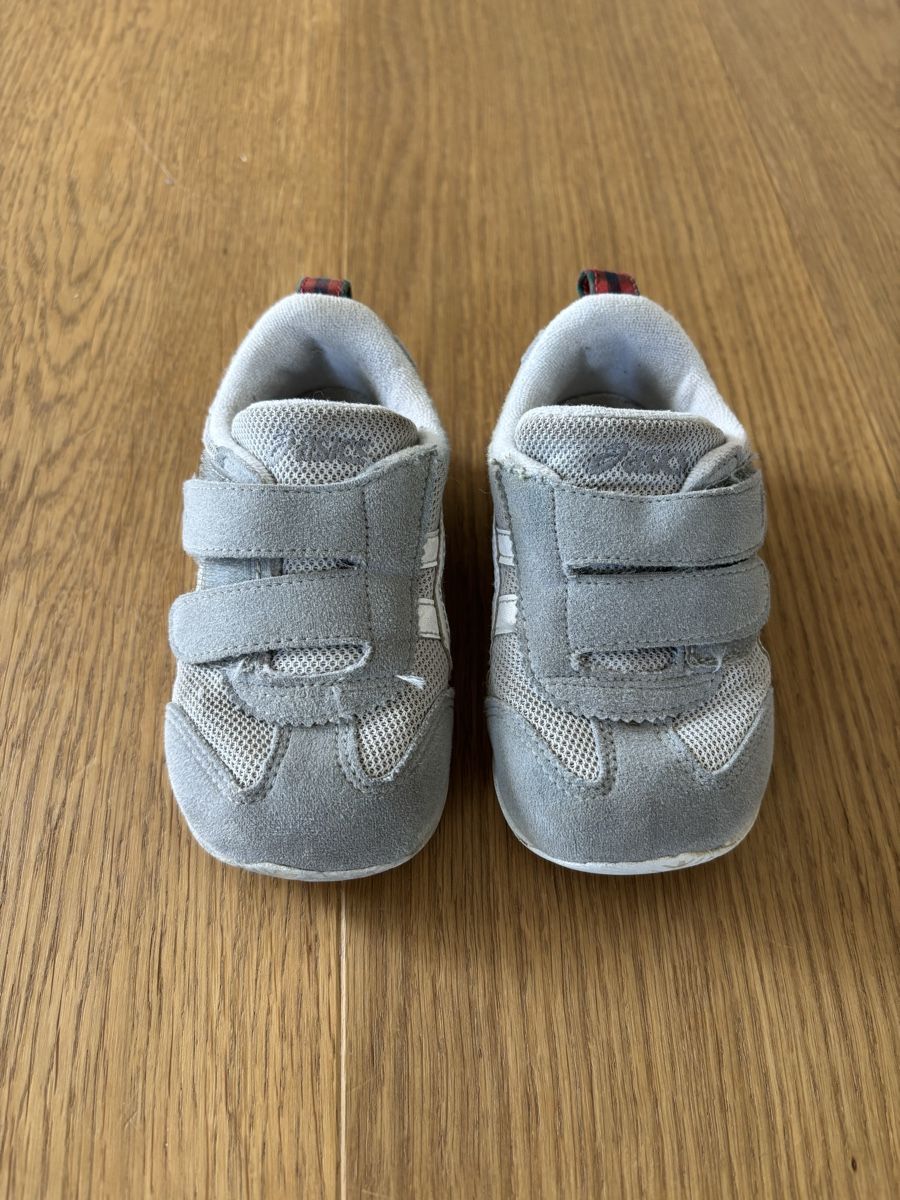 Asics Scarpe per ragazzi: Asics (Japan Edition) Gr. 22.5 – Usato da Adliswil venduto da M.Lau