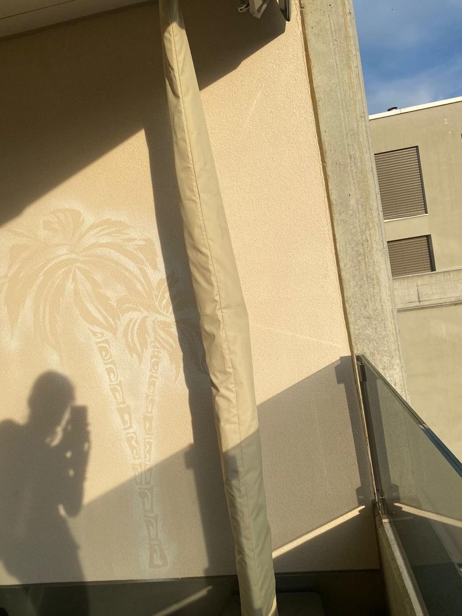Ombrelloni: Sonnenschirm beige eckig – Usato da Luzern venduto da Mel14 4