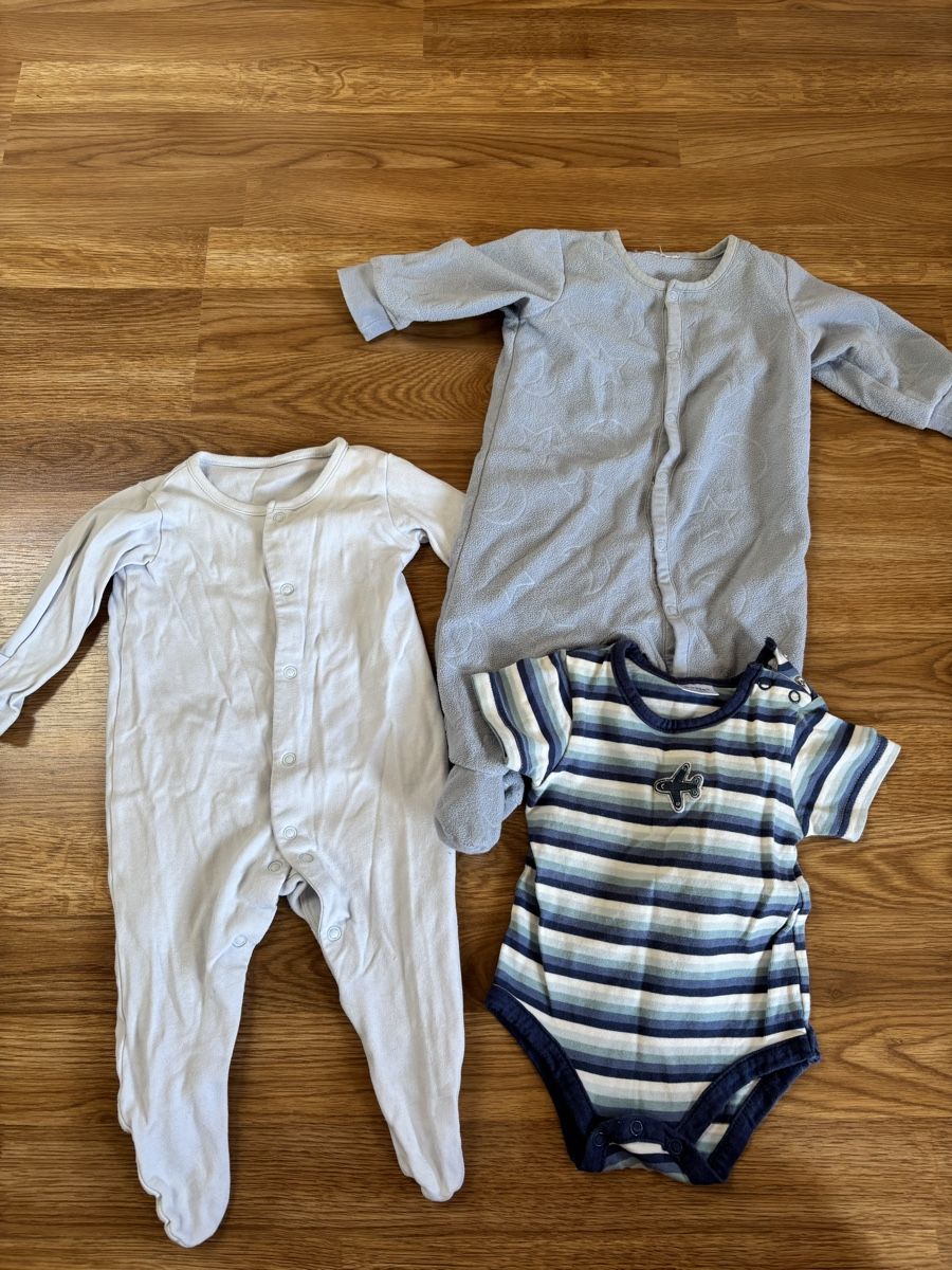 Lotti & Set di vestiti: 9 Bodys 1-3 Monate – Usato da Schaffhausen venduto da mar_dg95 4