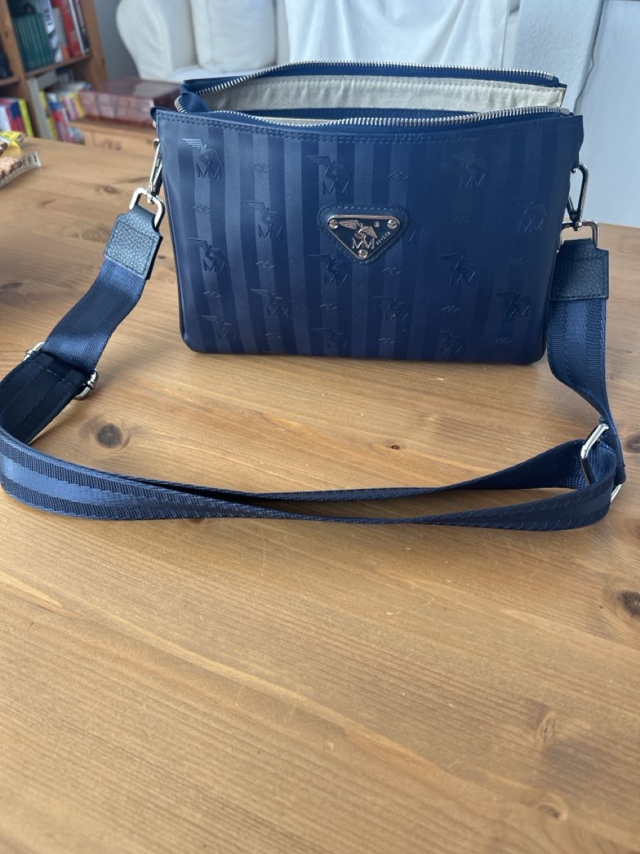 Maison Mollerus Borse da donna: Mollerus Gland blau – Usato da Bassersdorf venduto da Zorromobi0