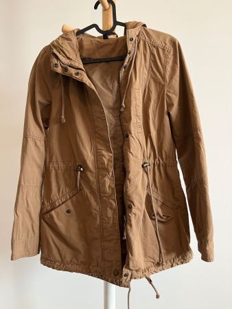 Sandfarbener Mantel von H&M 36