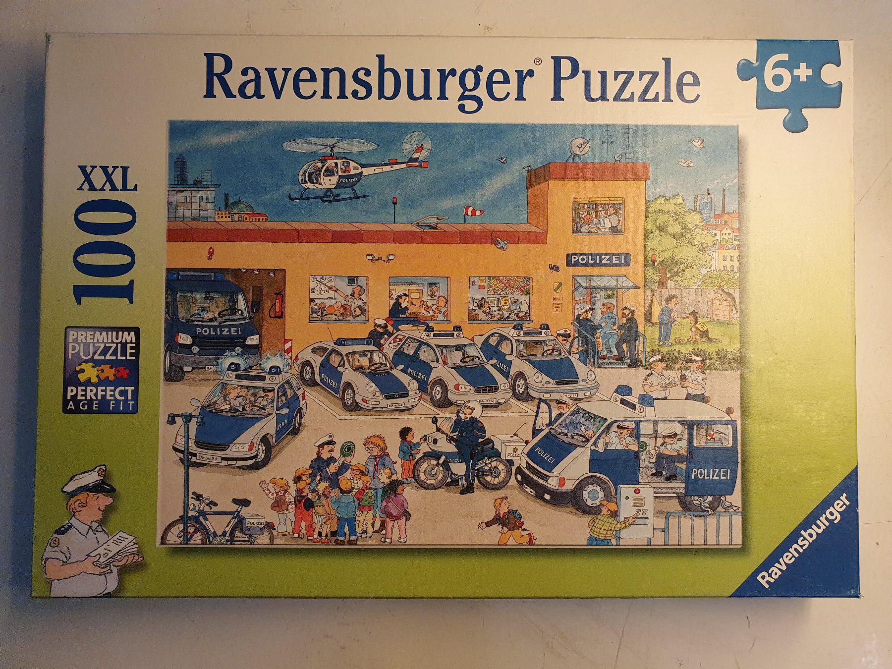 Ravensburger Puzzle: Ravensburger Puzzle 100 Teilig Polizeirevier – Usato da Zürich venduto da loosebone