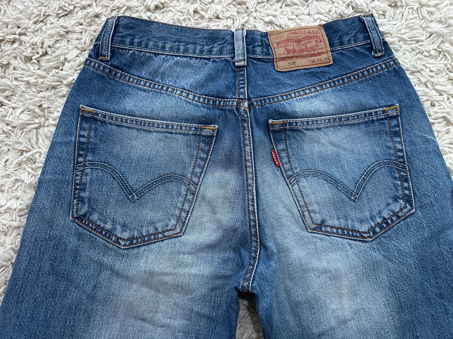 Levi's Jeans: Jeans LEVIS STRAUSS 501 Taille/Grosse W32 L34 – Usato da Bern venduto da BrandVilla 2