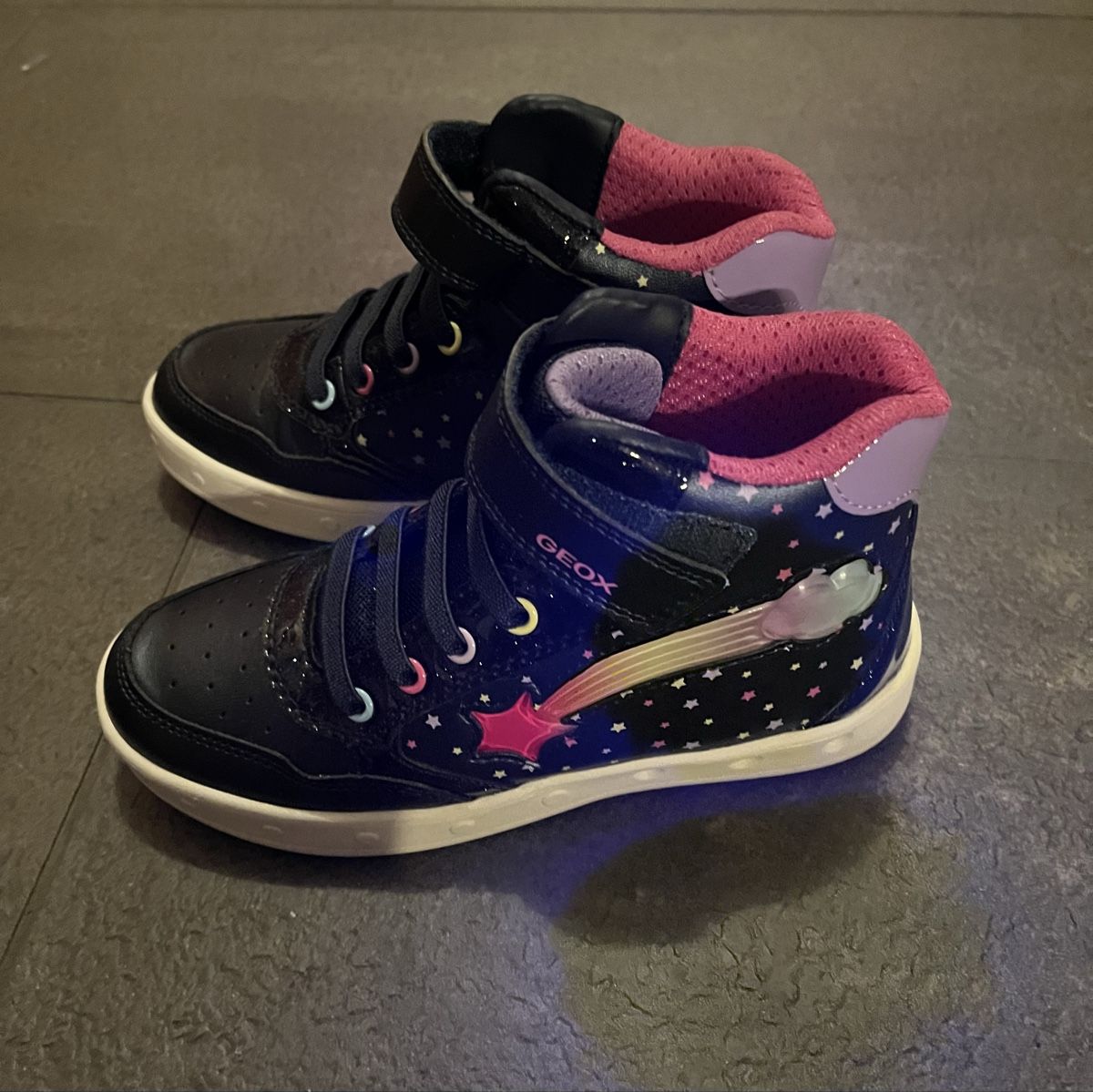 Geox Scarpe per ragazze: Kinderschuhe – Nuovo (secondo la descrizione) da hagneck venduto da SurvivalDog