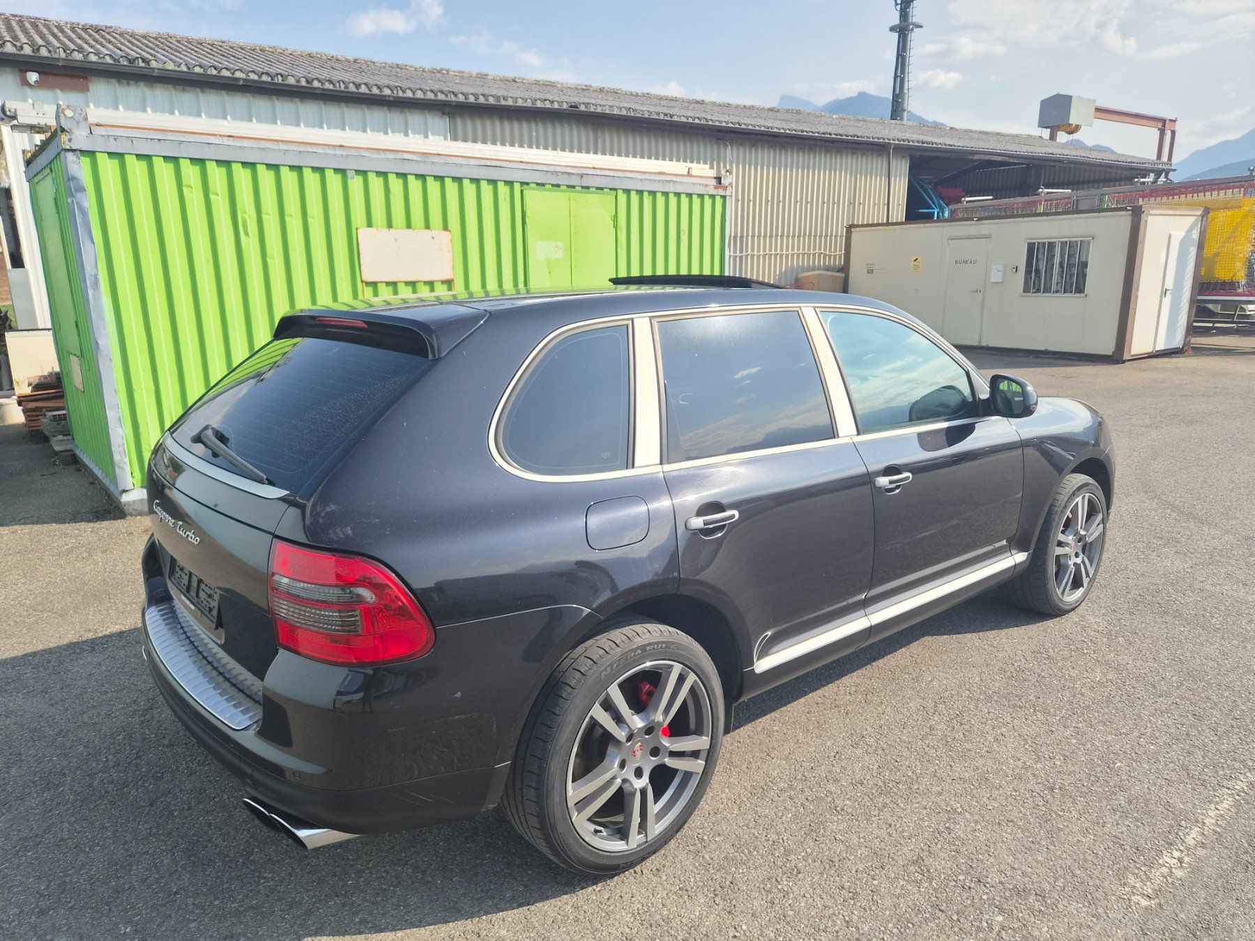 Porsche Automobili: Porsche Cayenne Turbo – Usato da Montreux venduto da PremerlServices 3