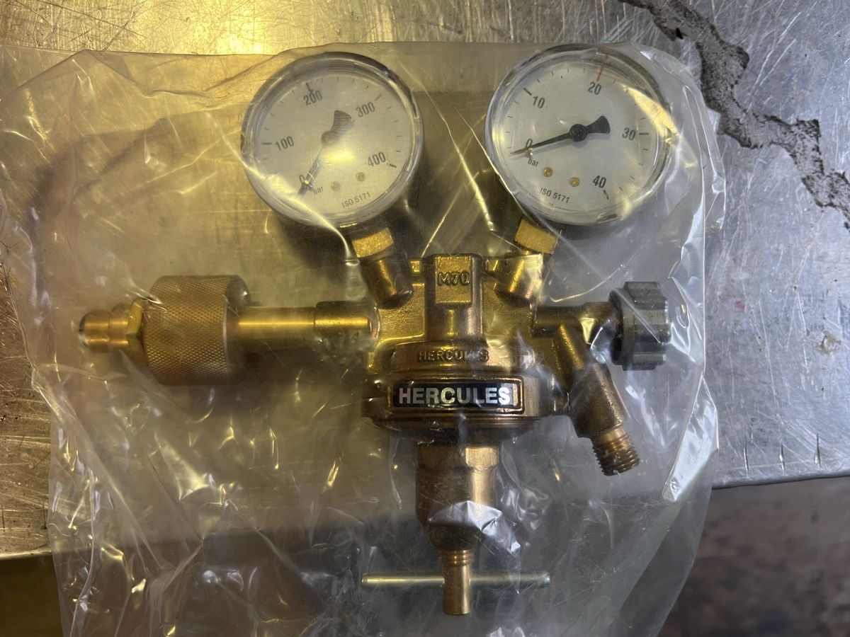 Alle Werkzeuge: Druck Reduzier Ventil Manometer 1Lot – Gebraucht aus Wettingen von Wespi4 2