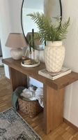 Konsolentisch aus Holz