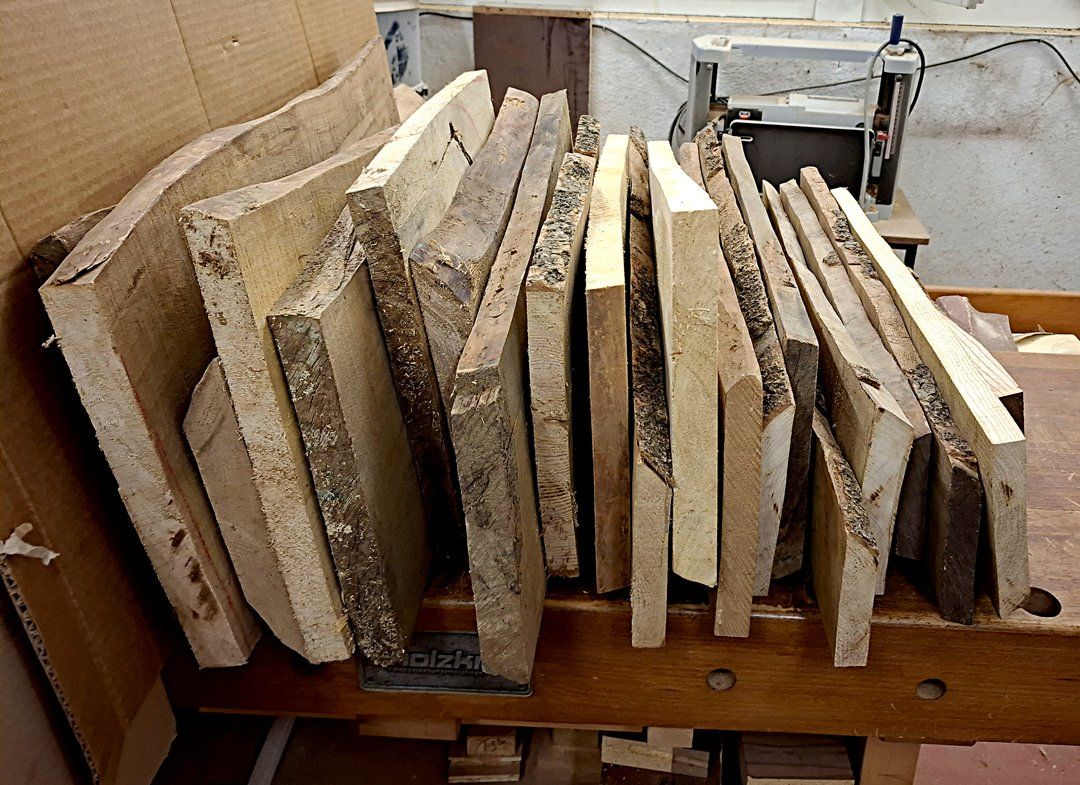 Holzartikel: Massivholzbretter - Rohholz – Gebraucht aus Zürich von AuctionAlan 1