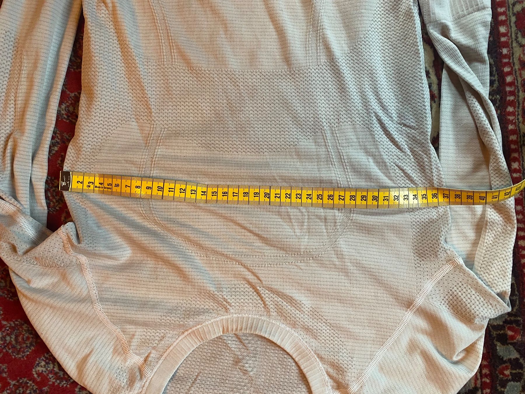 Lululemon Top: Lululemon Hemd – Usato da Küblis venduto da mad_b2bw 8