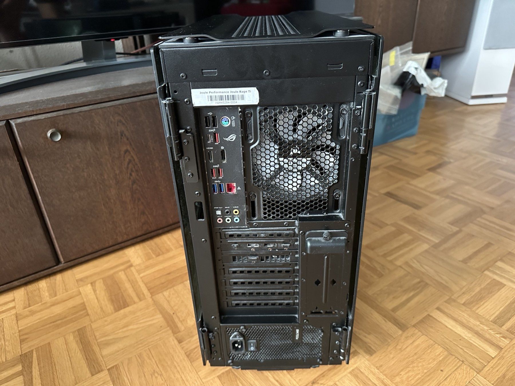 PC: Joule Performace  - Gaming PC – Usato da Wollerau venduto da sekkeishi 1