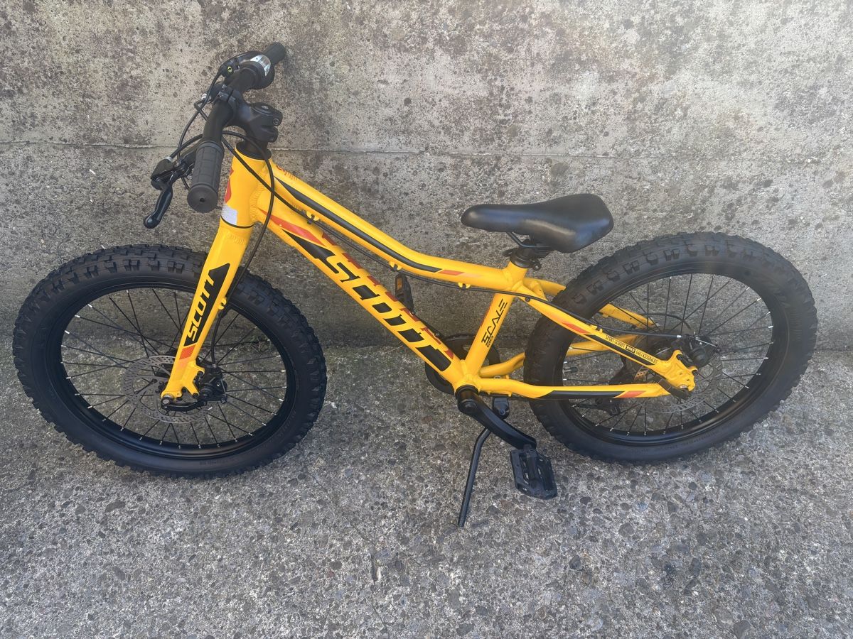 Scott Biciclette: SCOTT Scale JR 20 Plus Neuwertig ab Service – Nuovo (secondo la descrizione) da Küssnacht am Rigi venduto da sie_5yqs 4