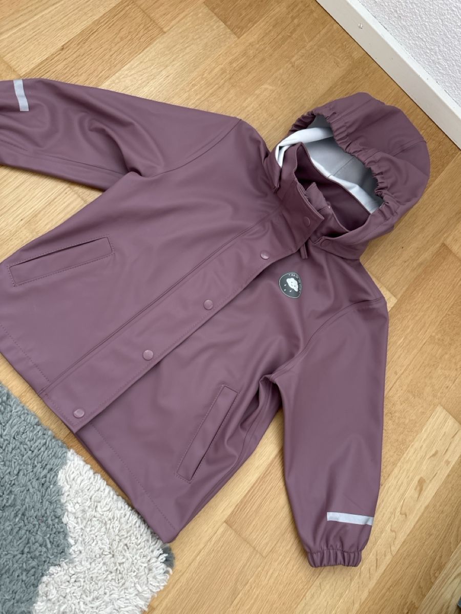 Manor Lotti & Set di vestiti: Regenset Manor 98/104 – Usato da Emmen venduto da meh_xd8c 1