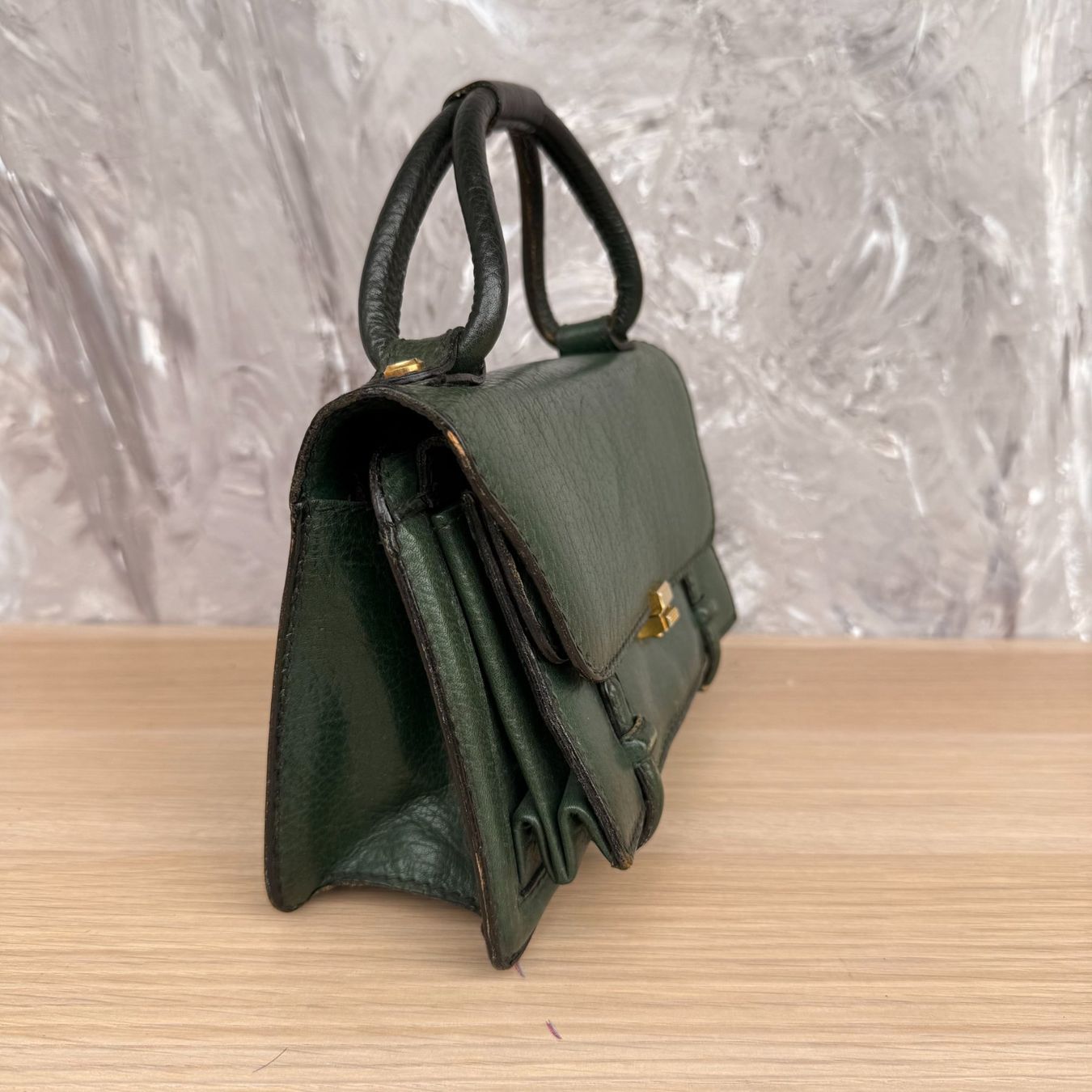 Borse da donna: Sac à main vintage vert fermeture dorée – Usato da Thônex venduto da Suisse.Shopping 1