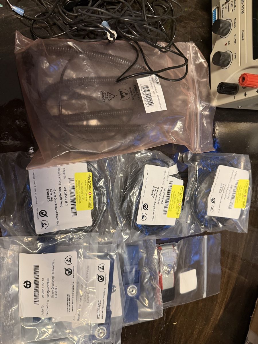Kabel: Lot ESD  Armband + Erdungskabel-Set, Neu – Neu (gemäss Beschreibung) aus BADEN von Sprinz 2