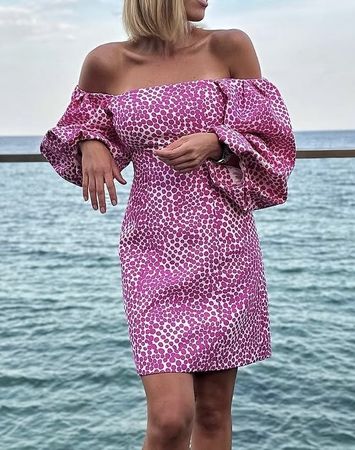 Luxuriöses Kleid