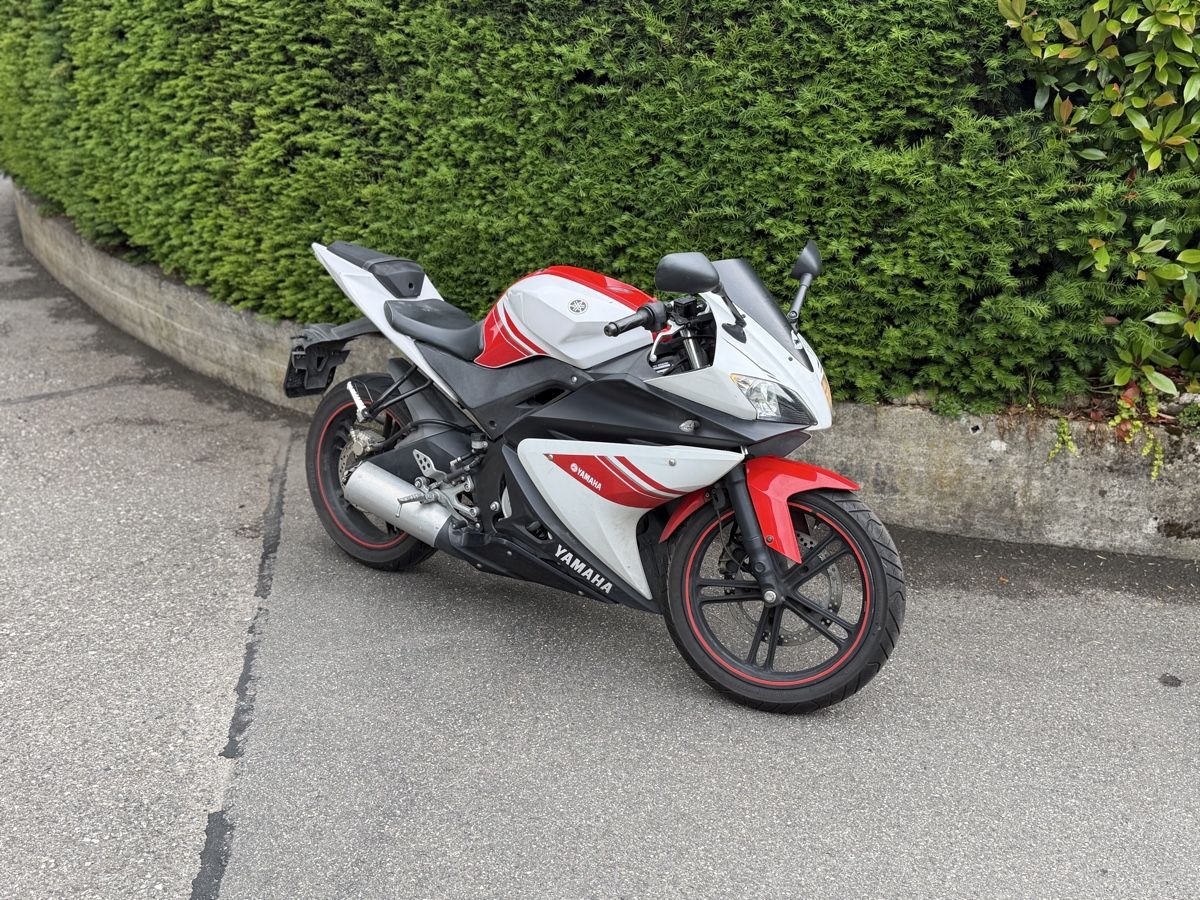 Yamaha Strada: YAMAHA YZF-R125 2009jg  – Usato da Zullwil venduto da Autocentersalii