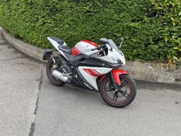 YAMAHA YZF-R125 2009jg 