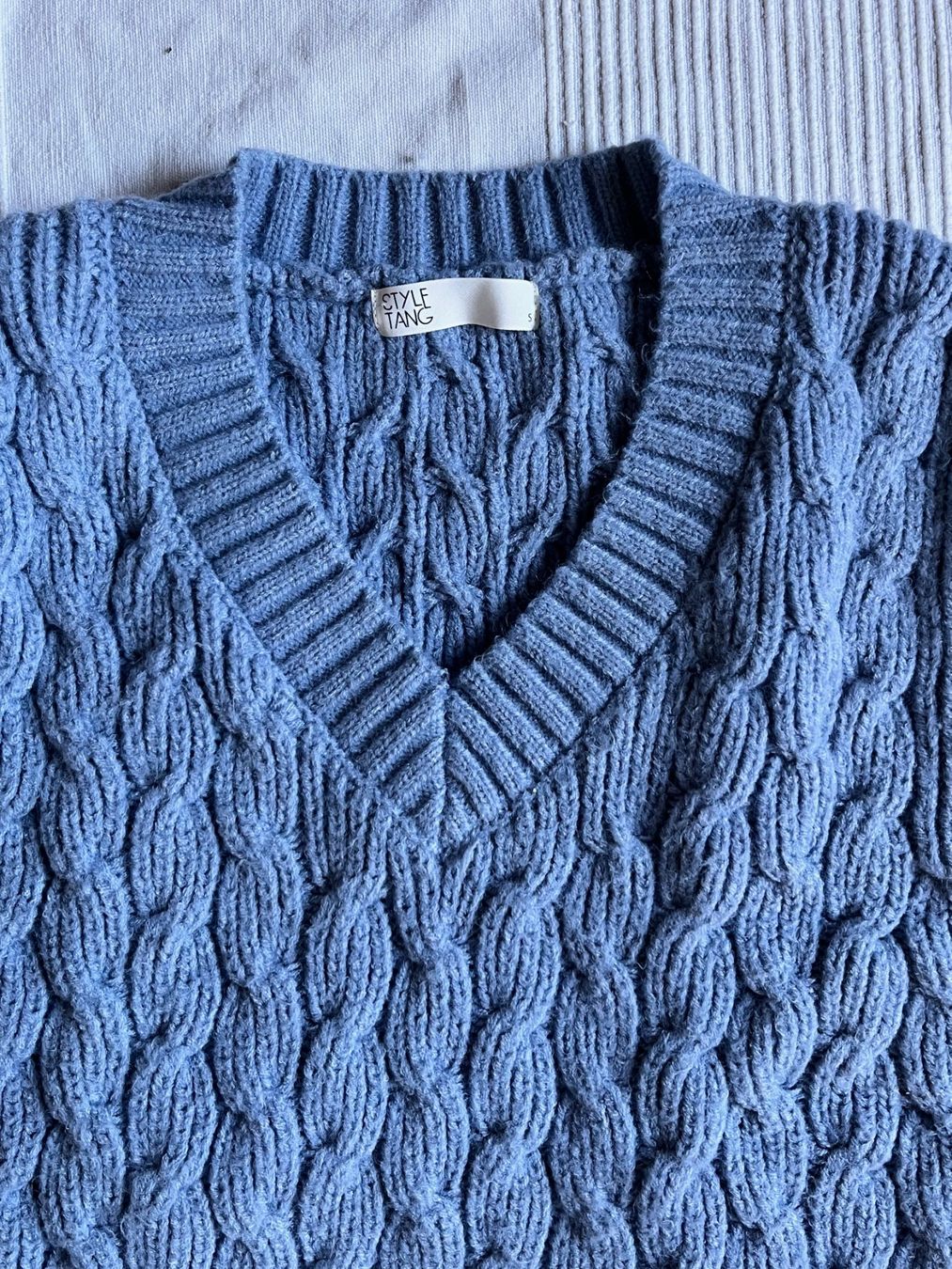 Maglioni & Felpe: Strickweste blau Zopfmuster – Usato da Zürich venduto da lar_8z5c 3