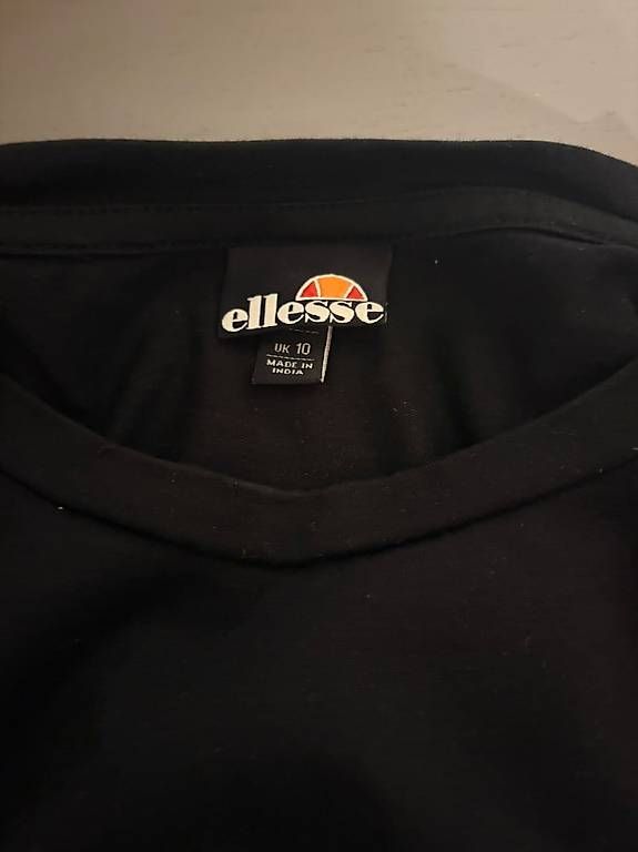 T-shirt: Ellesse T-Shirt Grösse 38 – Usato da Uttigen venduto da extreme08 3