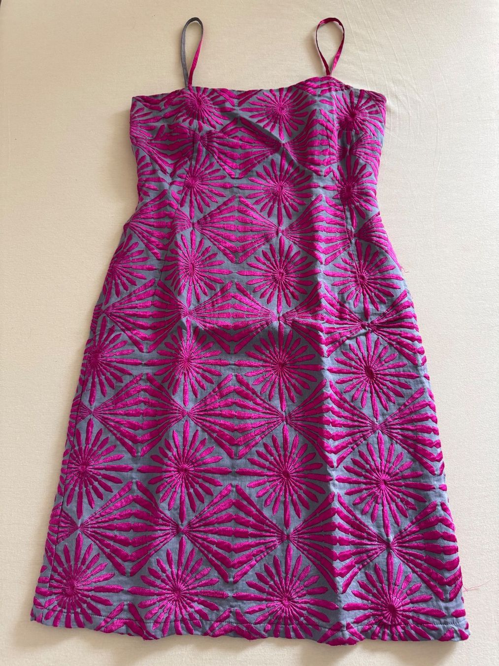 French Connection Vestiti: FRENCH CONNECTION KLEID, GR. S, PINK-GRAU – Usato da Zürich venduto da rolo66