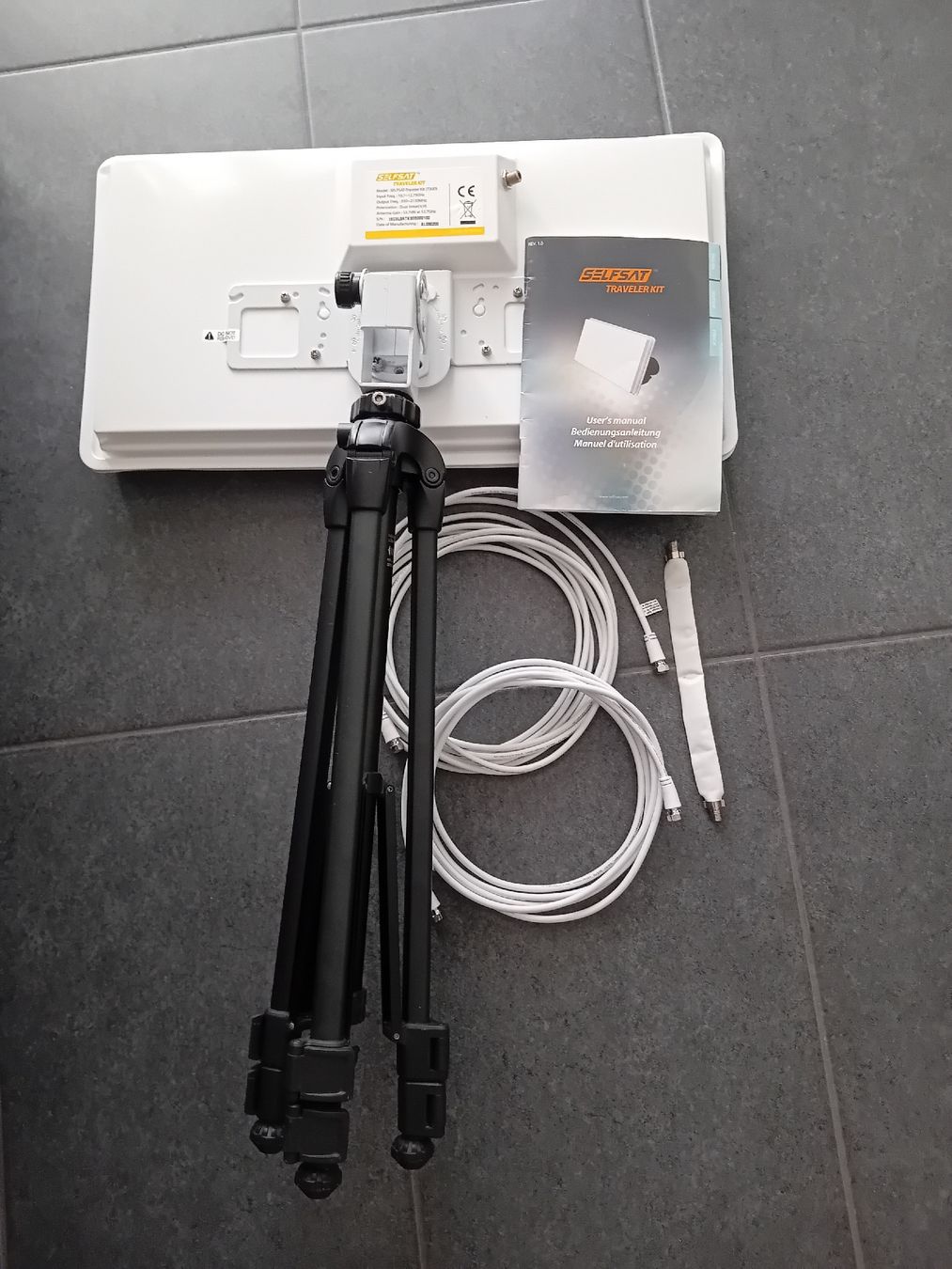 Antenne parabolique: Selfsat Sat-Antenne – D'occasion à Burgdorf par carodesign1