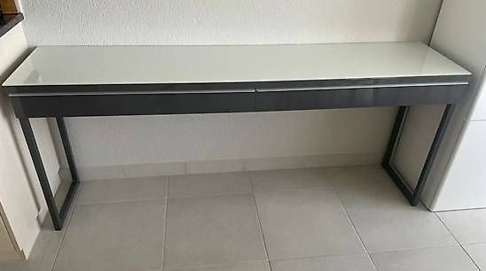 Tavoli da trucco: Schreibtisch / Schminktisch – Usato da Männedorf venduto da tanjaderman