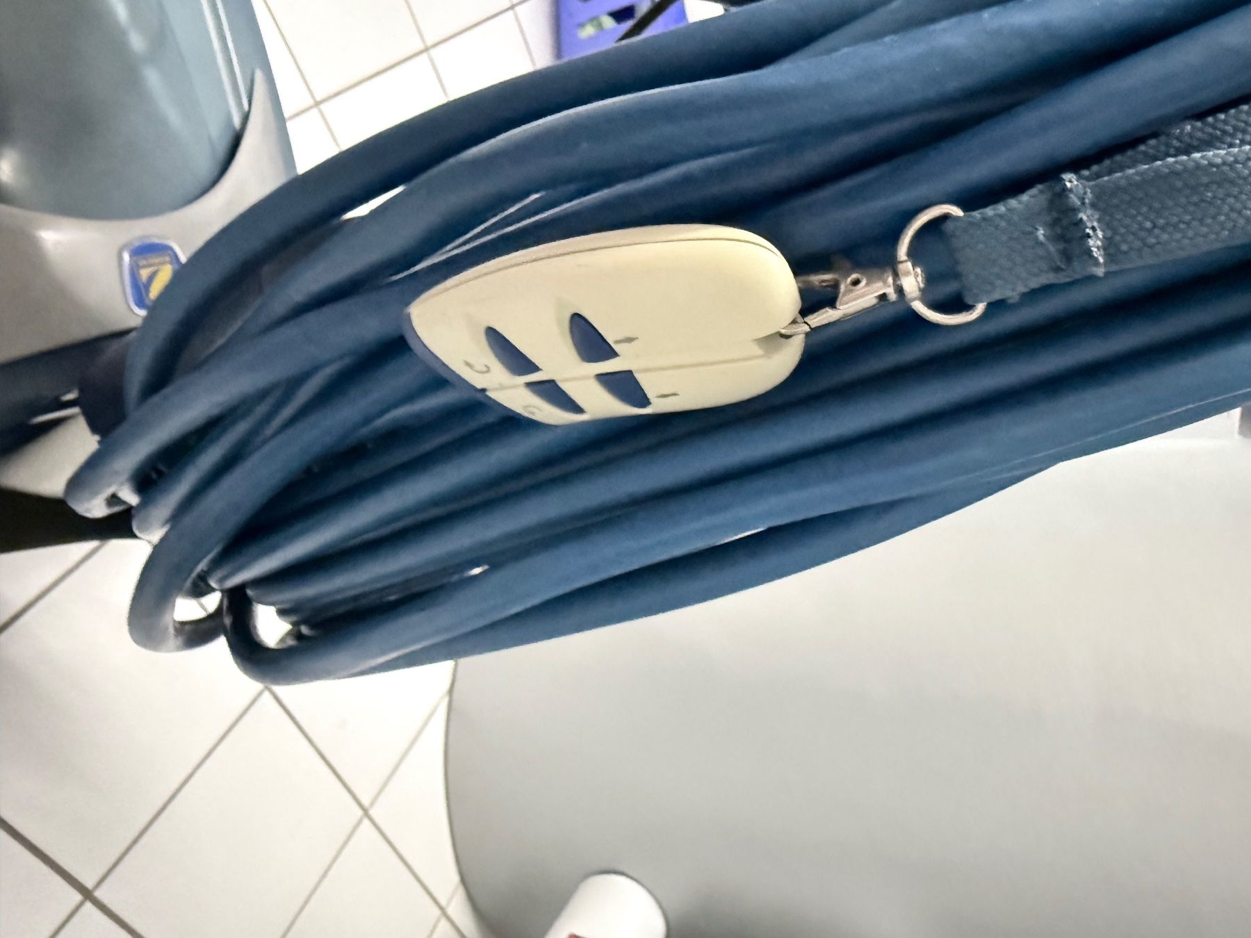 Schwimmbad-Zubehör: Poolroboter Zodiac – Gebraucht aus Niederuzwil von Keller015 2