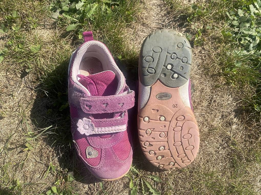 Scarpe per ragazze: Halbschuhe für Mädchen Gr. 26 – Usato da Amlikon-Bissegg venduto da jazzy-w 1